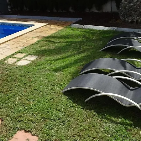 Laura With Private Pool